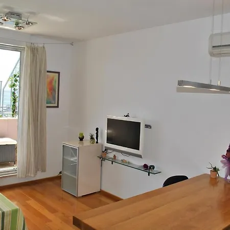 Split-luxury Znjan Apartment *