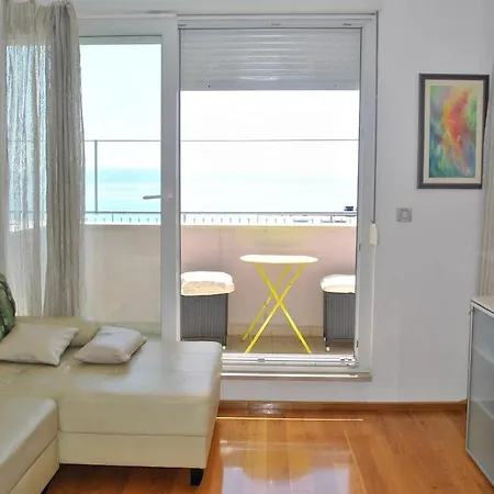 Split-luxury Znjan Apartment *