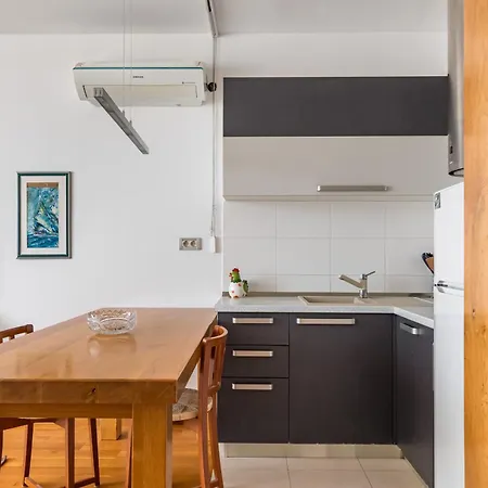 Split-luxury Znjan ספליט